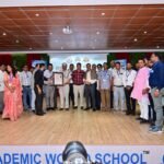 समर्थ गुरु–2026 में एसपी त्रिलोक बंसल ने दिए सफलता के मंत्र, मेधावी विद्यार्थियों और उत्कृष्ट शिक्षकों का हुआ सम्मान