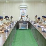 IGP राम गोपाल गर्ग ने रायगढ़ पुलिस को दिए सख्त निर्देश, बोले- प्रोफेशनल और तकनीक आधारित पुलिसिंग ही बनेगी सफलता की पहचान